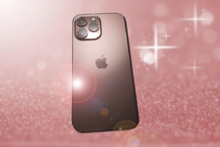 A most kapott képek tanúsága szerint az Apple iPhone 13 Pro új rózsaarany színben is piacra kerül.