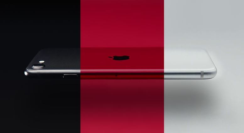 Apple iPhone SE 3 zsebtelefon a láthatáron