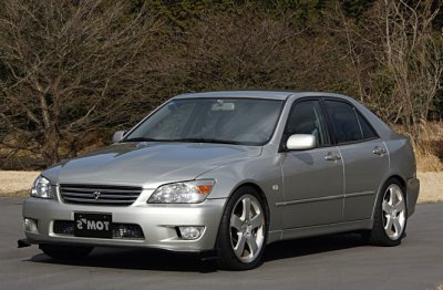 Toyota altezza sxe10 állítható magasságú futómű