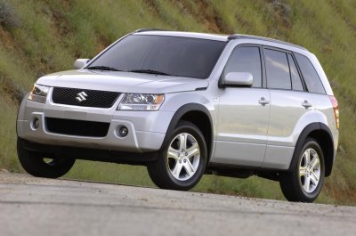 Suzuki grand vitara (typ: jt) emelő rugó